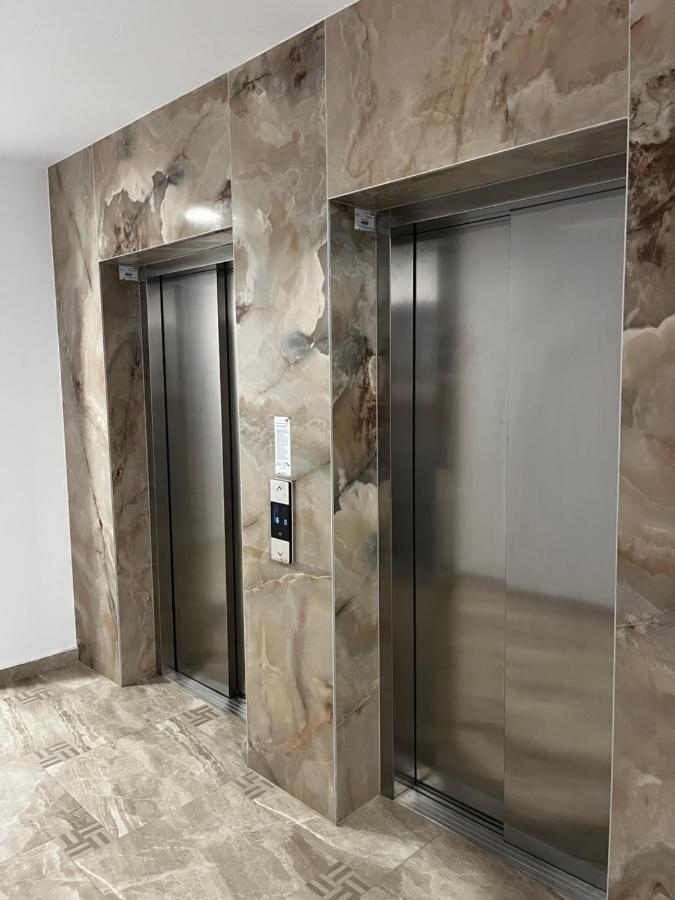 Apartament Modern Cu O Camera Apartment Тимишоара Екстериор снимка